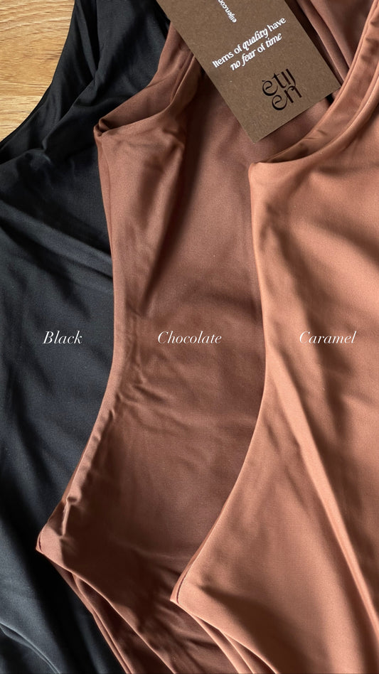 È BUST ONE PIECE chocolate